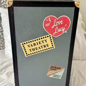 Franklin Mint - I Love Lucy - Mertz & Mertz, Vaudville Steamer Trunk